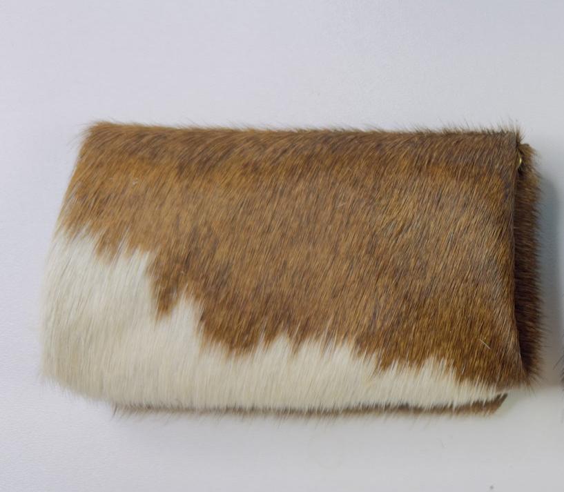 Echtes Kuhfell Portemonnaie / Geldbörse "Die rustikale Schönheit" edel & extravagant der besondere Hingucker, 2 Fächer, braun weiß 12x8cm - unendlich - schoen