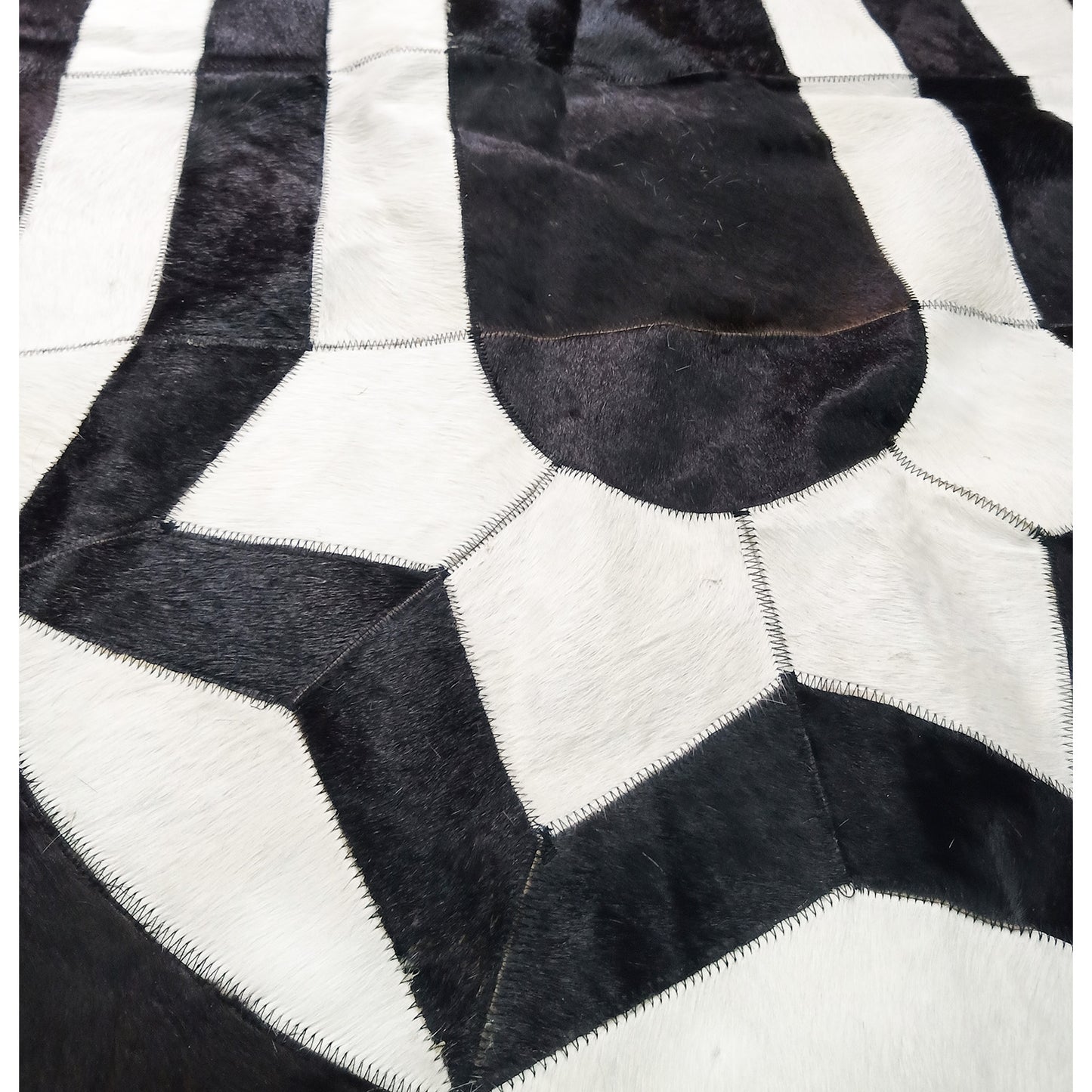 Kuhfell / Rinderfell Teppich "Patchwork oval" ca. 100 x 150 cm