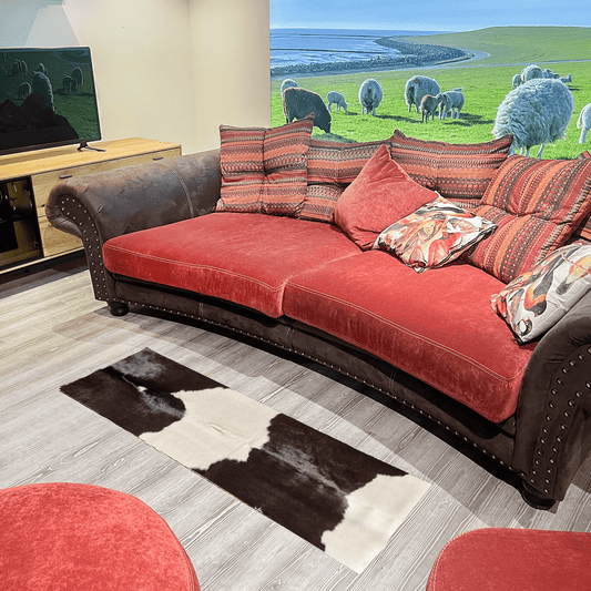 Echter Kuhfell Teppich gerade klein "Die klassische Schönheit" Läufer für Wohnzimmer Flur Eingangsbereich, Rinderfell für kleinere Flächen, modern schwarz weiss 150x46cm / 120x40cm - unendlich - schoen