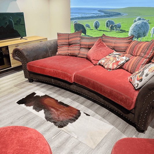 Echter Kuhfell Teppich gerade klein, "Die wandelbare Schönheit" Handmade in Germany, Läufer für Wohnzimmer Flur Eingangsbereich, Rinderfell für kleinere Flächen Tricolore, 150cmx46 cm / 120 x 40 cm - unendlich - schoen