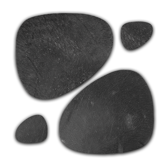 Echtes Kuhfell 2er - Platzset "Die schlichte Schönheit" Tischset handgefertigt geruchsneutral Esstisch, oval schwarz 40x32cm - unendlich - schoen