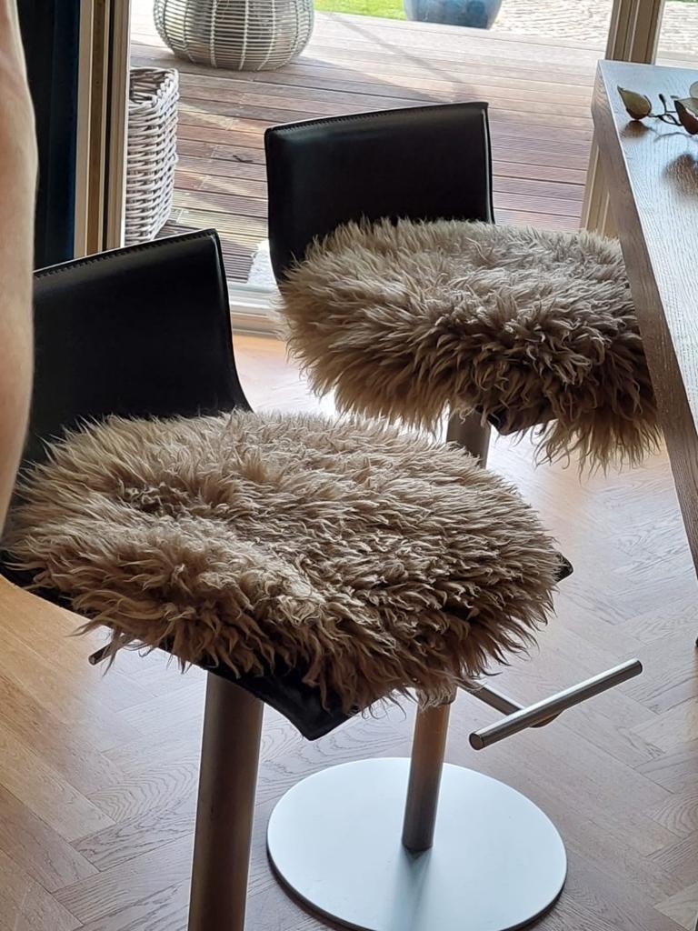 Echtes Schafsfell Taupe - unendlich - schoen